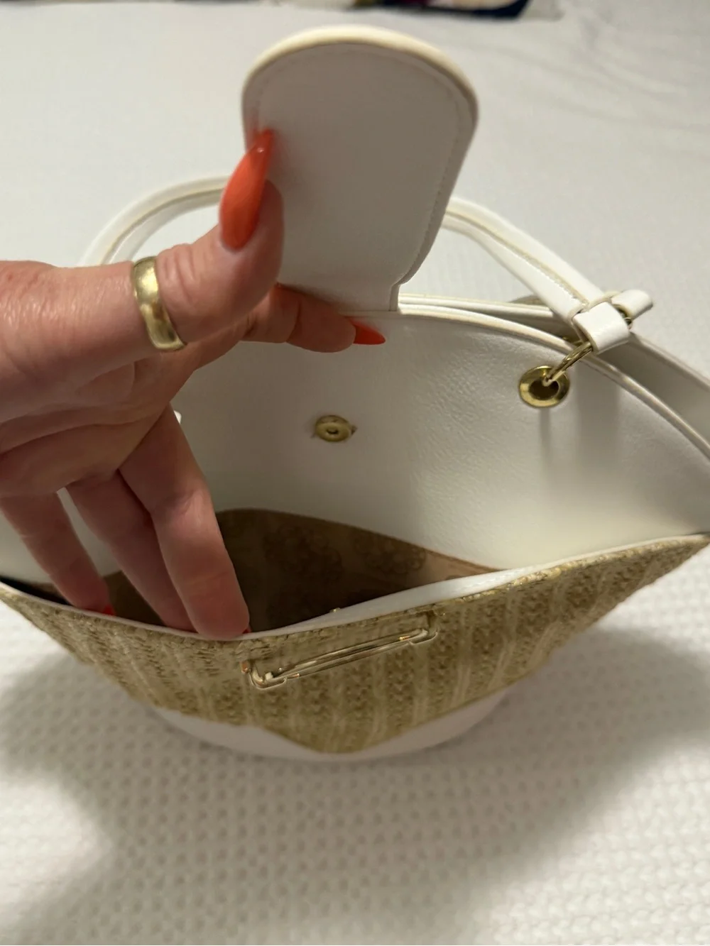 Enzo Angiolini White and Natural Straw Bucket Tote